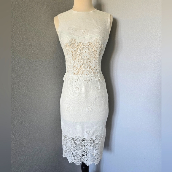 Authentic Rare Dolce & Gabbana Lace Midi Shift Off-White Dress 38 XS - Picture 1 of 9